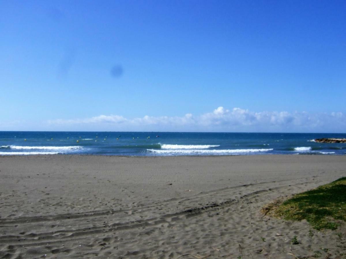 Beachfront House Малага Екстер'єр фото